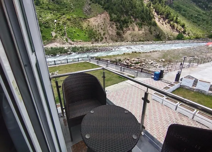 Kunhar Hotel Riverside Block