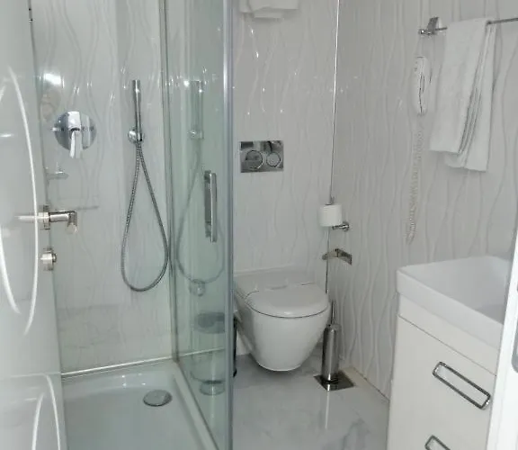 White Line Boutique Hotel