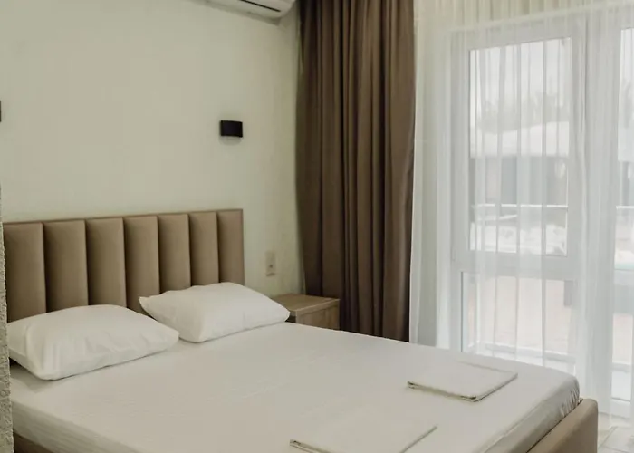 Reef Hotel