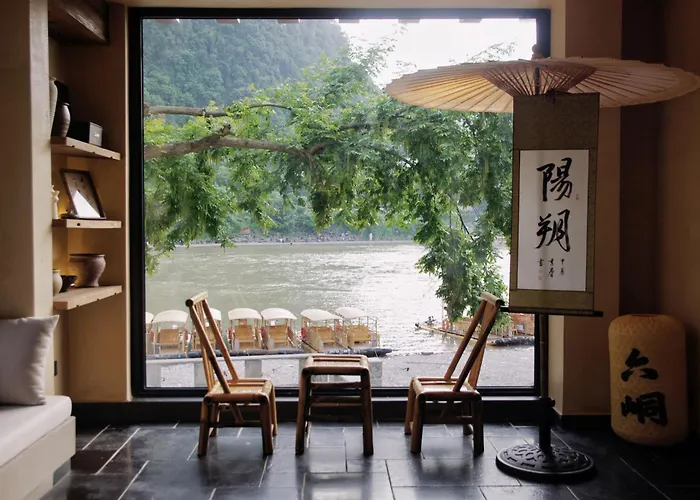 Yangshuo Lutong Hotel