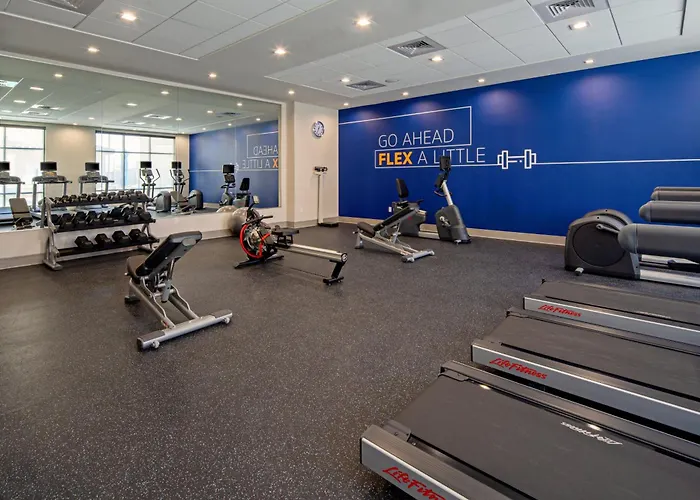 Holiday Inn Express&Suites - Valencia - Santa Clarita, an IHG Hotel
