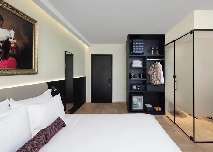 Rephael House Boutique Hotel