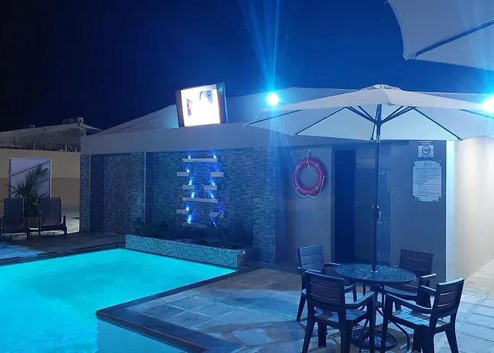 Hotel Puerto Limón CR