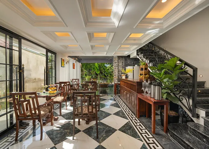 Tam Coc Mountain Sunset And Garden Hotel