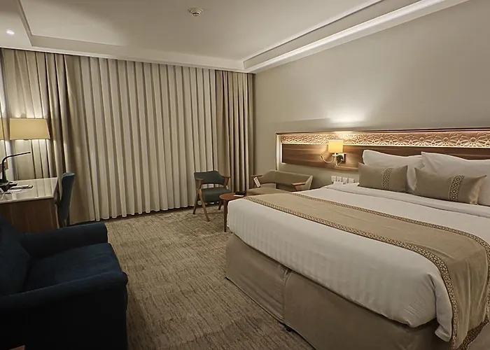 Bosphorus Hotel Waqf Safi