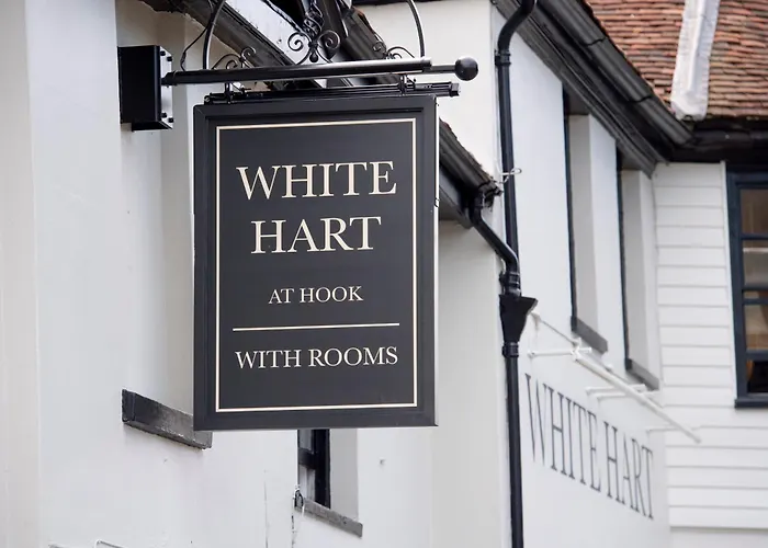 The White Hart By Innkeeper'S Collection
