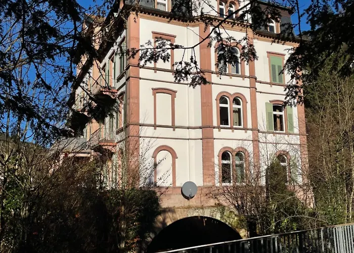 Residential&Guesthouse LIVING FÜRSTENBAU