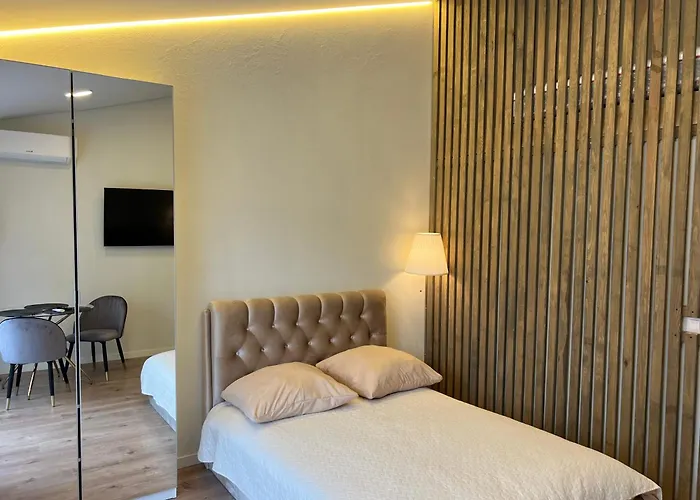 Seaside Apartments 4