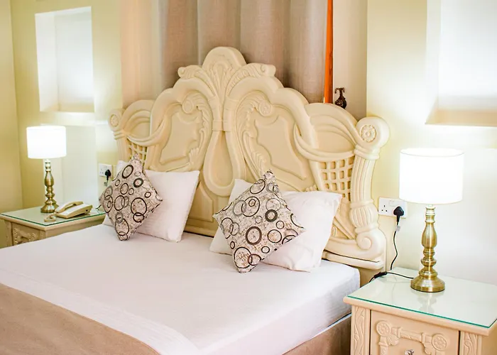 Riyam Hotel