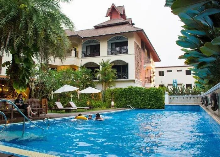 Phoom Thai Garden Hotel