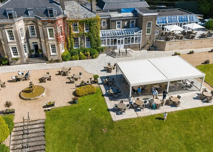 New House Country Hotel