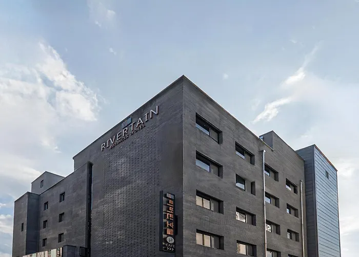 Rivertain Hotel Gyeongju