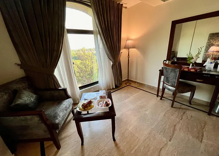 Envoy Continental Hotel, Blue Area, Islamabad