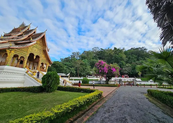 Luang Prabang Villa Ban Pakham Hotel