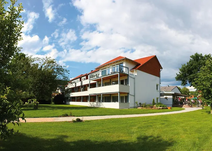 Hotel & Restaurant Kronenhof Am Weser-Radweg
