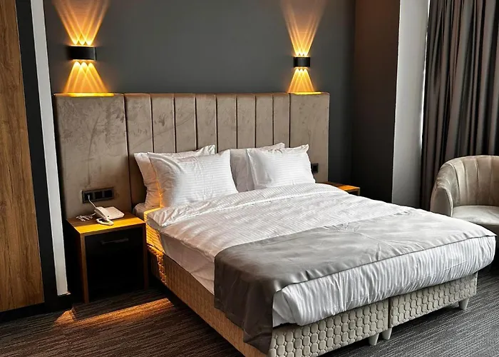 Home Plus Hotel