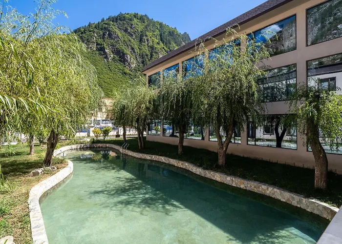 Qianhe Rezen Hotel