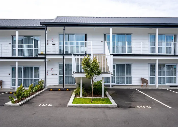 Newina Rotorua