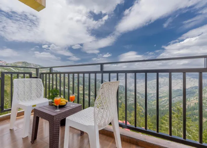 The Mountains Breeze Retreat I Couple Friendly I Balcony I Charvi Retreat I Kufri By Exotic Stays