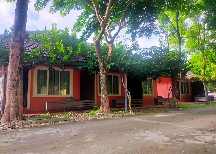 Park & Pool Resort