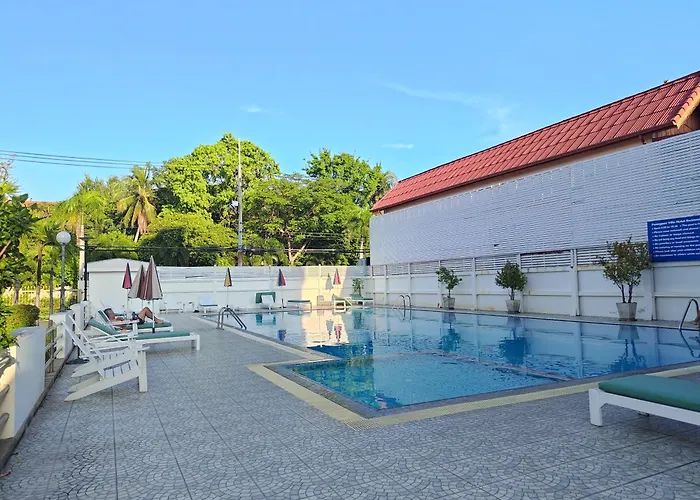 Puangpen Villa Hotel