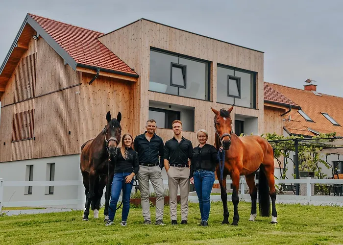Tourist Farm Hotel Frost