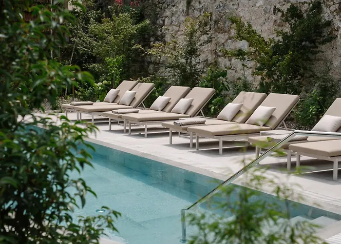 Hotel Rhin Garden
