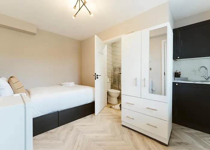 West Drayton Self Contained Studios