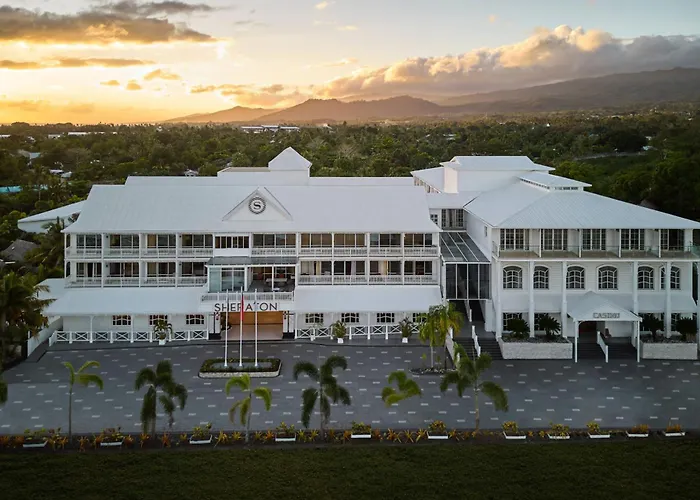 Sheraton Samoa Aggie Grey'S Hotel & Bungalows