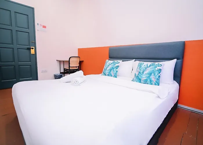 Swing & Pillows - 75 Chulia St, Georgetown Penang
