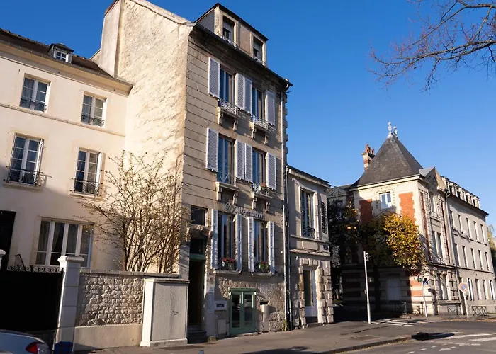 Chambres Au Coeur Du Quartier Historique - Maison Alternativi