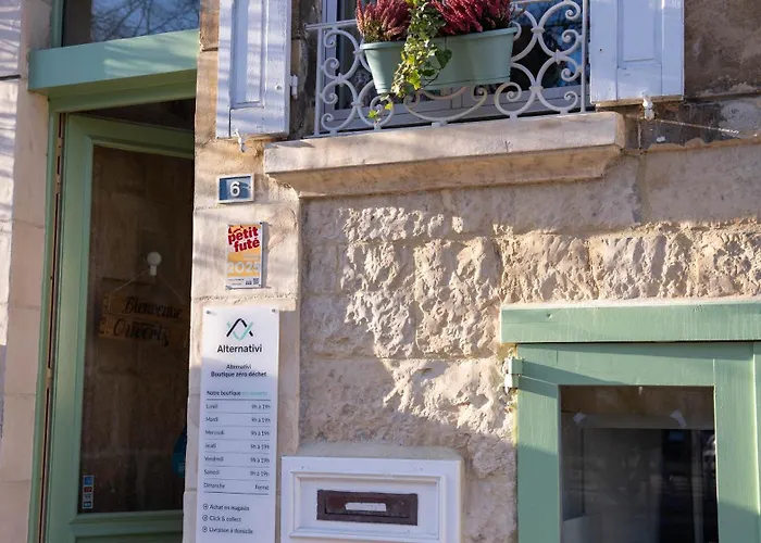 Chambres au coeur du quartier historique - Maison Alternativi