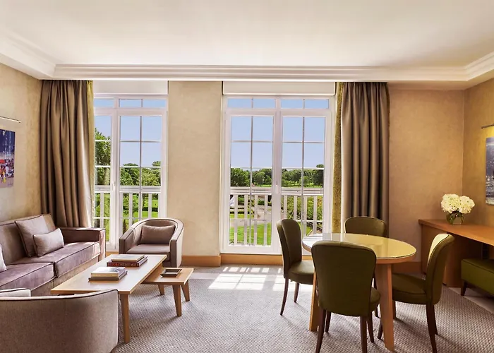 Hôtel Barrière L'Hôtel du Golf