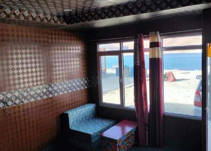 Soma Retreat Cottage, Pangong Lake