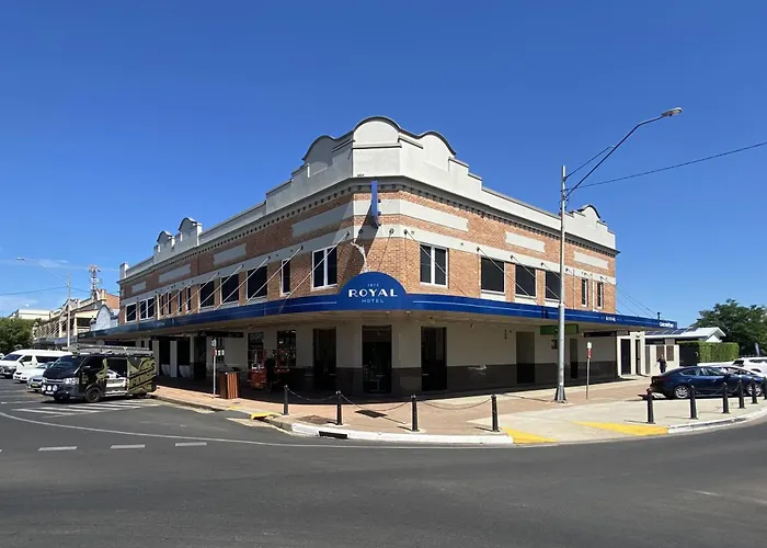 Royal Hotel-Motel