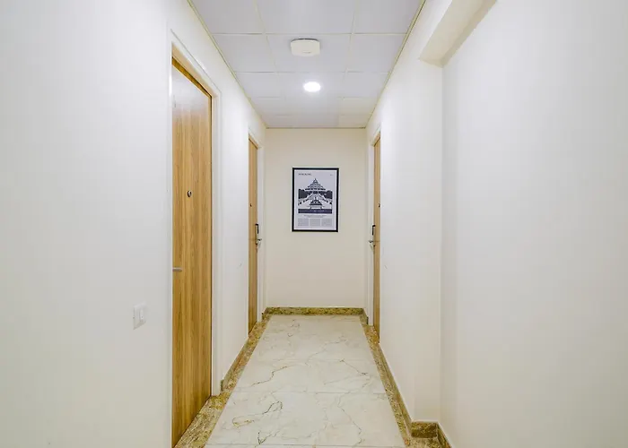 Wandr Hotel- Near Mg Road