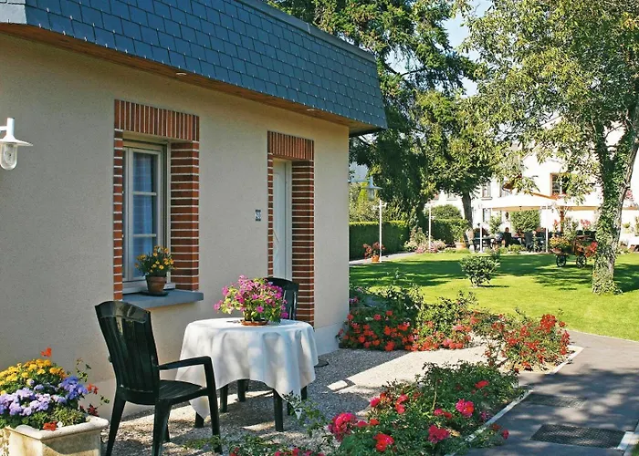 Logis Hôtel Restaurant Le Clos du Vigneron