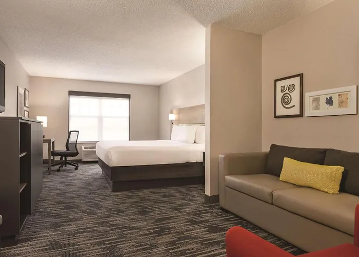 Country Inn & Suites By Radisson, St Cloud East, Mn