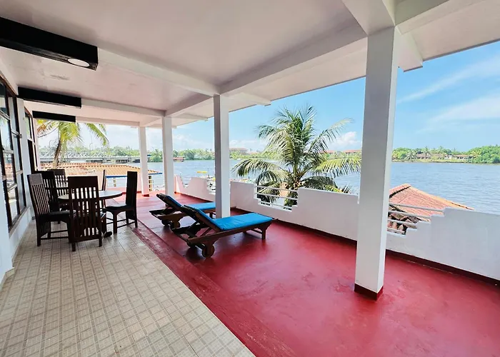 Luthmin River View Hotel