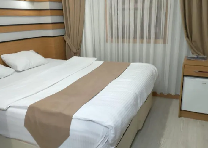 Quars Garden Hotel