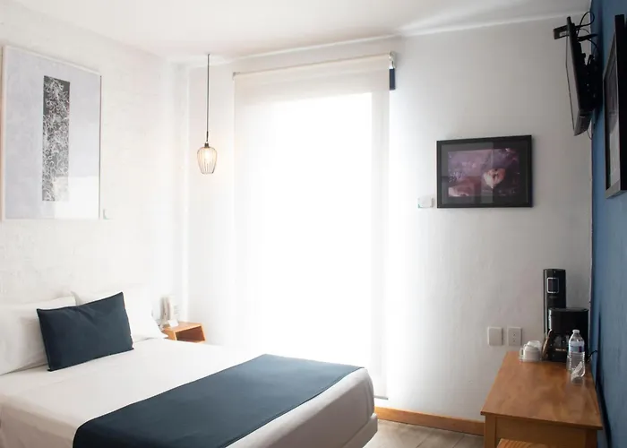 Romance City Hotel