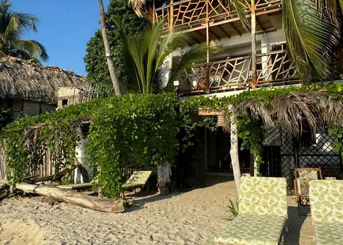 Cabana Punta Coral