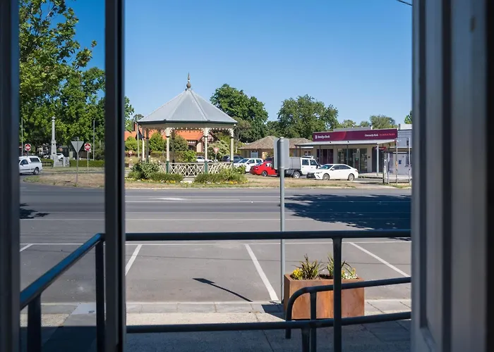 American Hotel Creswick