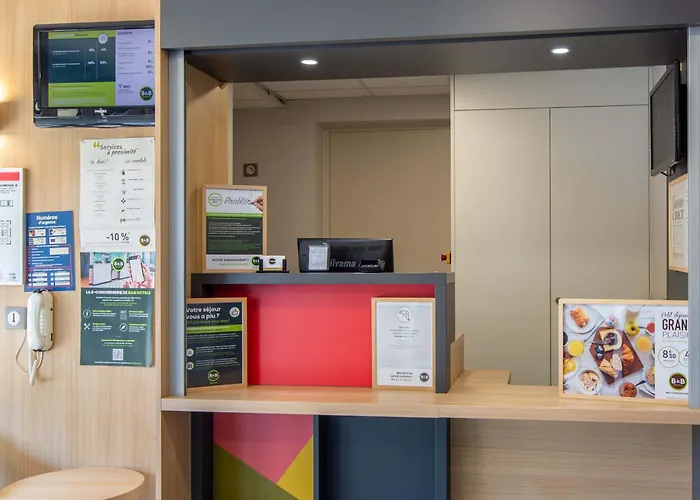 B&B HOTEL CHATEAUROUX Aéroport