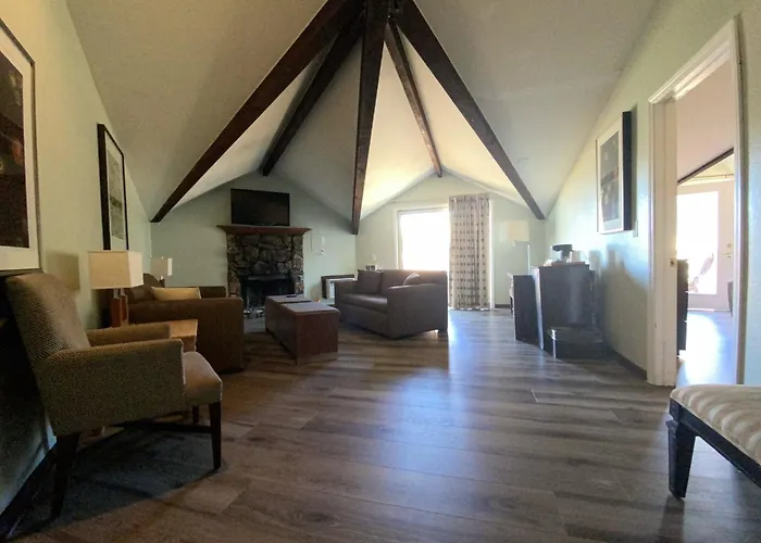 The Retreat On Charleston Peak