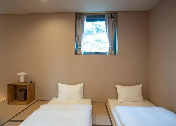 Pbr7 Hotel Unusual Stay