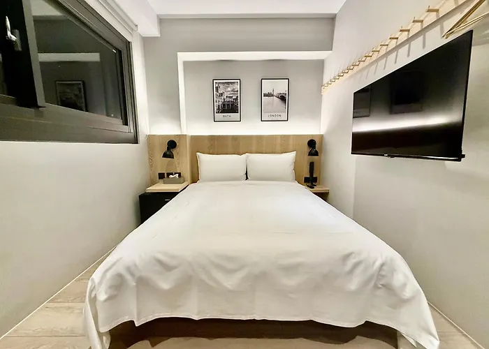 N2 Hotel