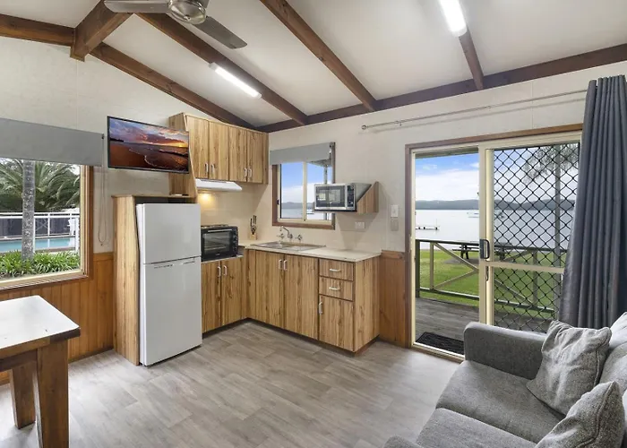 Paradise Palms Caravan Park
