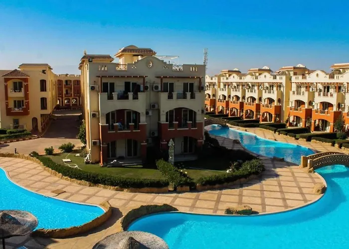 La Sirena Double Room With Mountain View, Families And Couples Only, Extra Of 200 Egyptian Pounds Per Adult Person Per Stay ,To Be Paid To The Resort