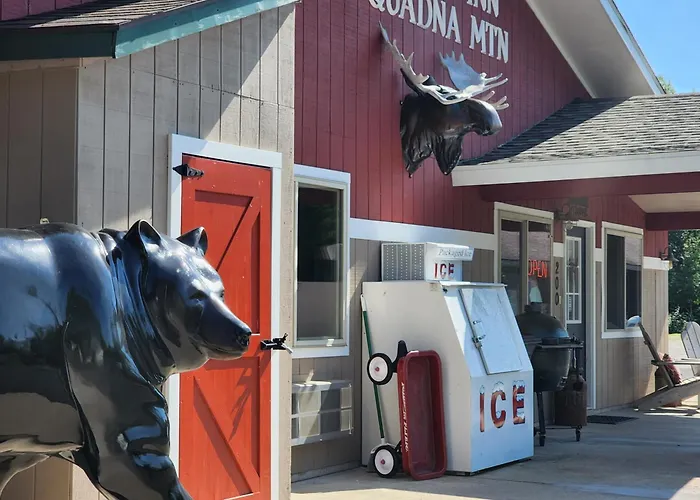 Trails Inn Quadna Mountain Motel & Rv Park